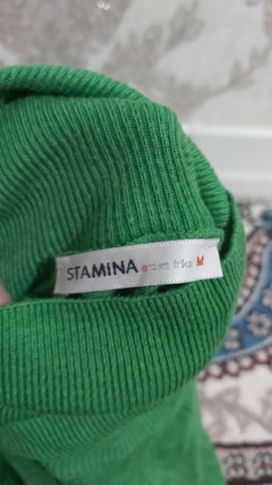 Красивая водолазка для женщин