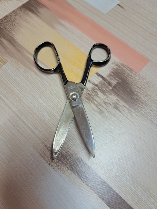 Стара шивашка ножица made in Korea