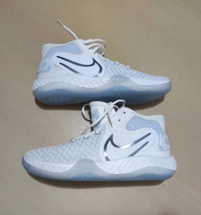 Nike KD Trey 5 White Royale