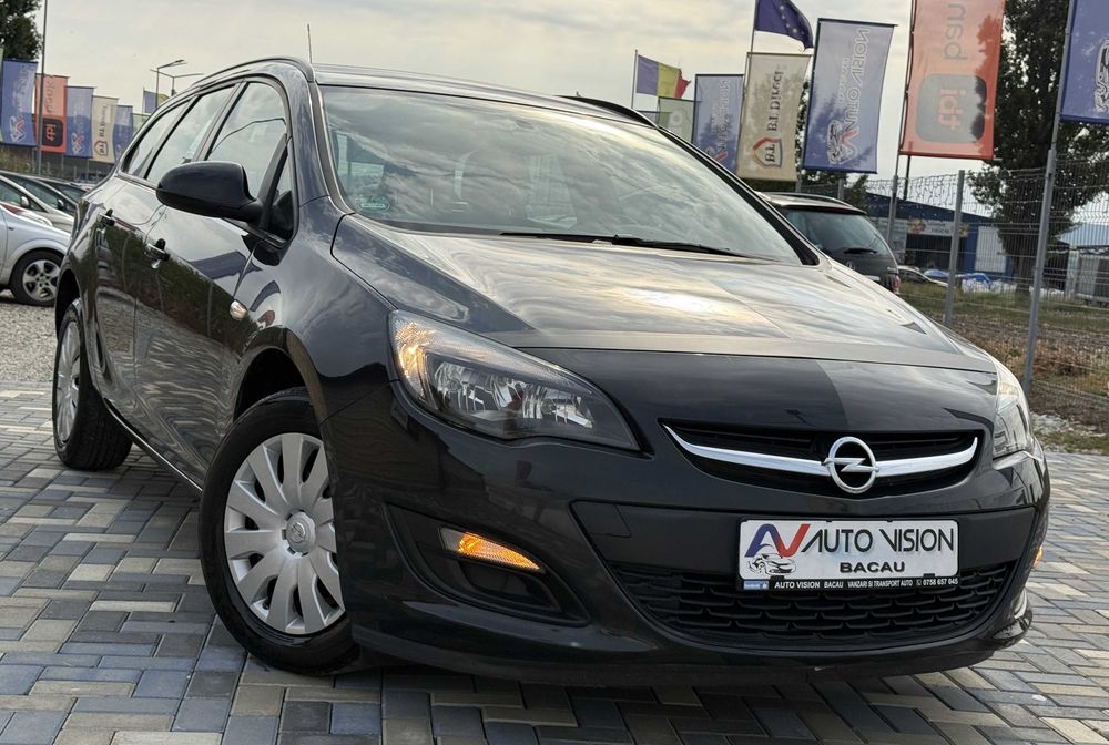 *RATE*Opel Astra J Sports Tourer 1.6Benzina 06/2015 E6 TOP Germania!