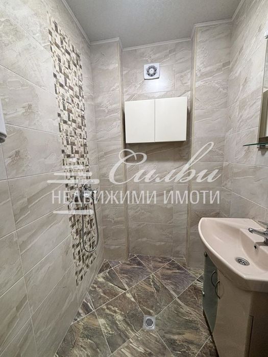 Дава се под наем Тристаен апартамент в Шумен, Добруджански - 90 кв.м за 306 € - Снимка #7