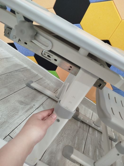 Продам стол для занятий