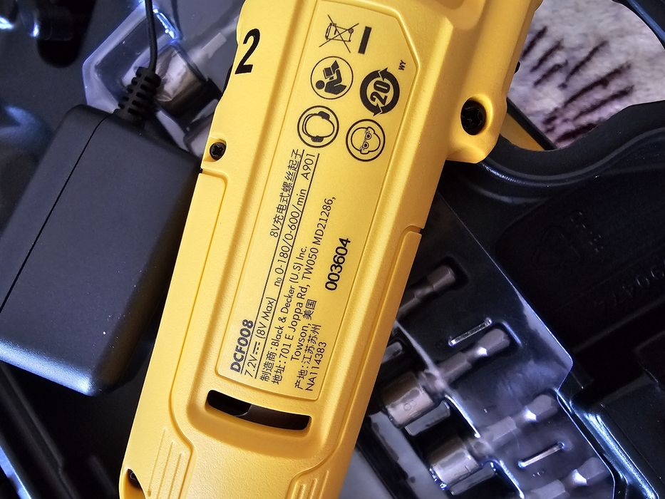 Отвертка, шуруповерт DeWALT