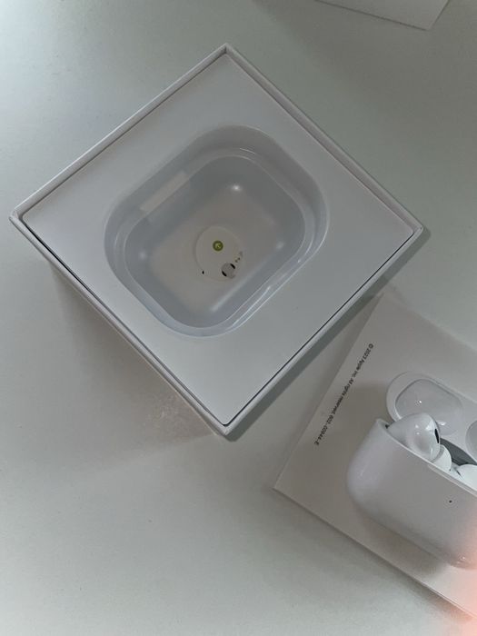 Безжични слушалки airpods pro 2