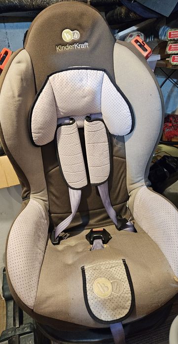 Scaun auto Kinder Kraft 9-25 kg