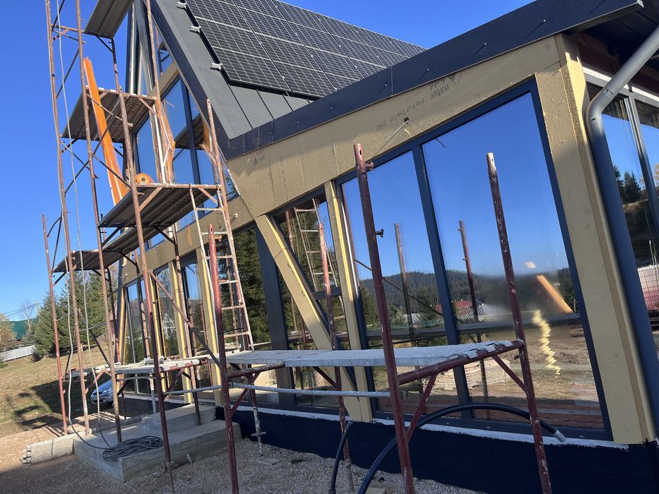 Firma de constructii .