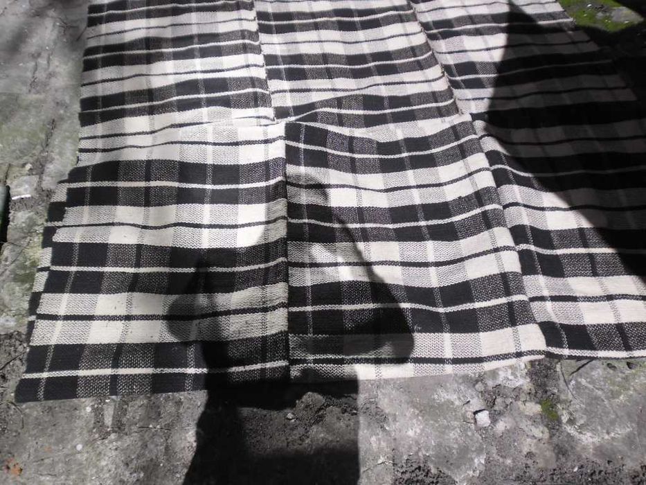 Продавам ръчно изтъкан килим