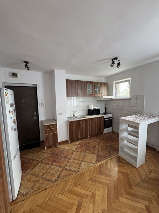Apartament de inchiriat