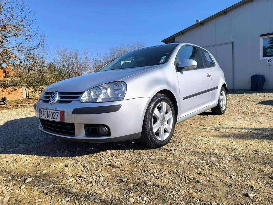 WV GOLF дизел 1.9, 2004 год.