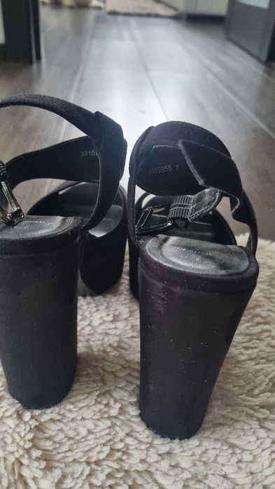 Sandale cu toc New Look