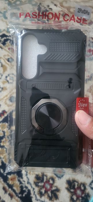 Продам чехол на Samsung S 25+ за 2000 тг