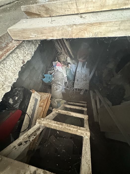 Гараж в мкр Север с подвалом