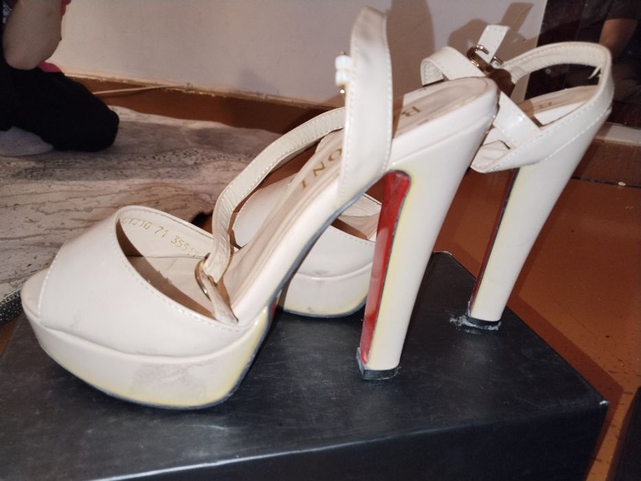 Туфли женские 35