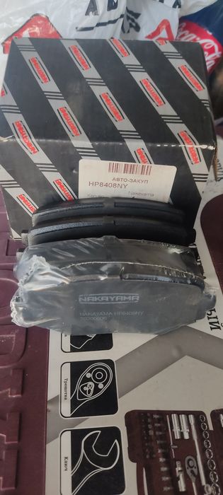 Suzuki колодки передние.