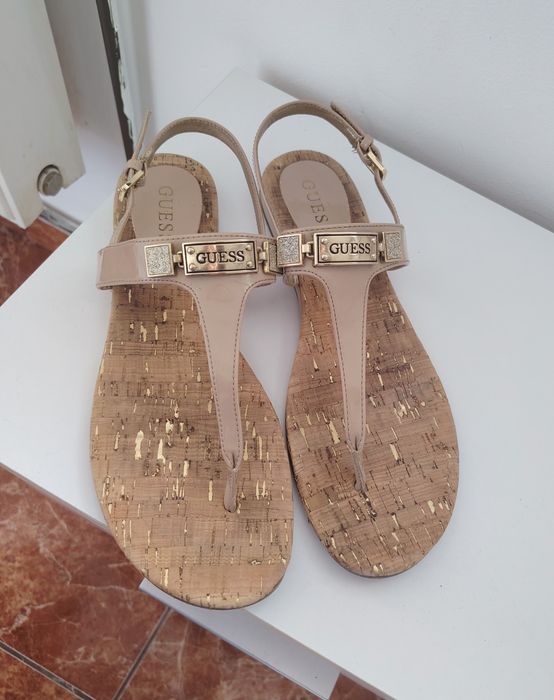 Sandale originale Guess