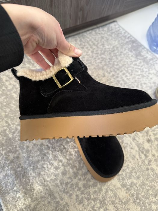 Продам новые ботинки