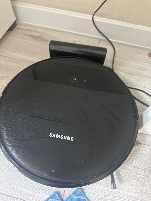 Продам робот пылесос samsung