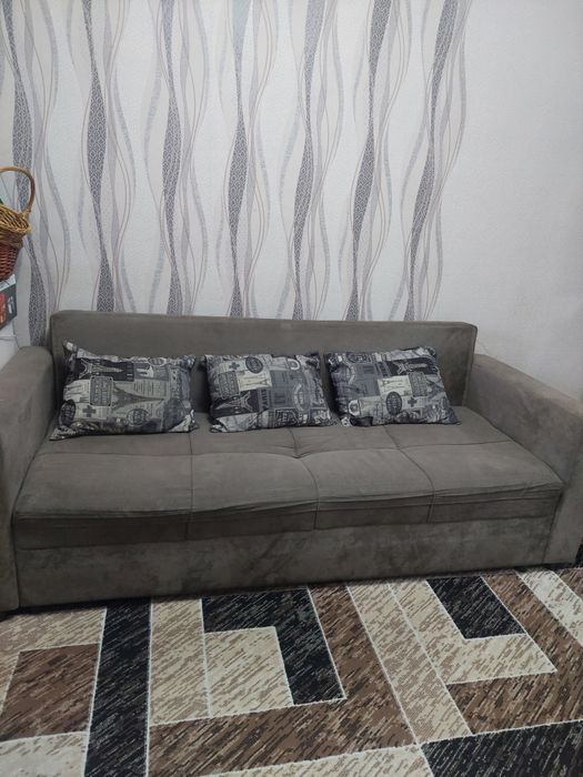 Диван в отличном состоянии