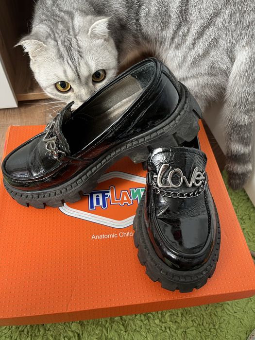 Продам Лоферы Tiflani 35 рр