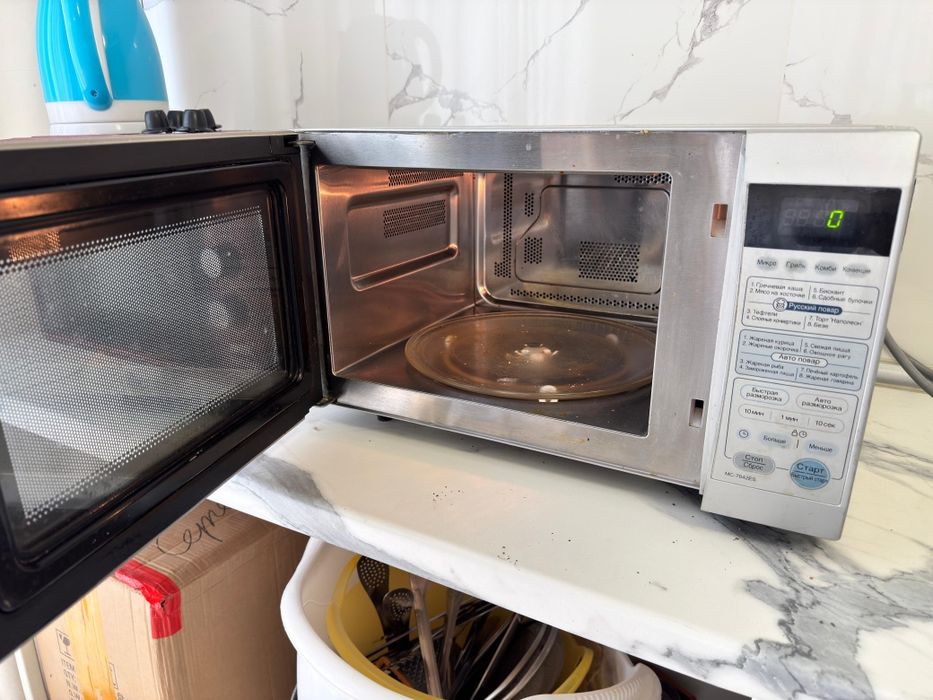 Продам Духовка и Микровалновка