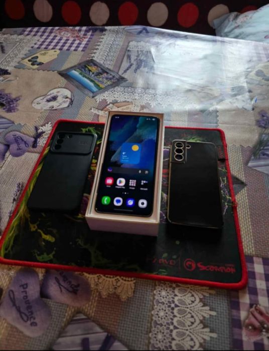 Vând Samsung S21 FE