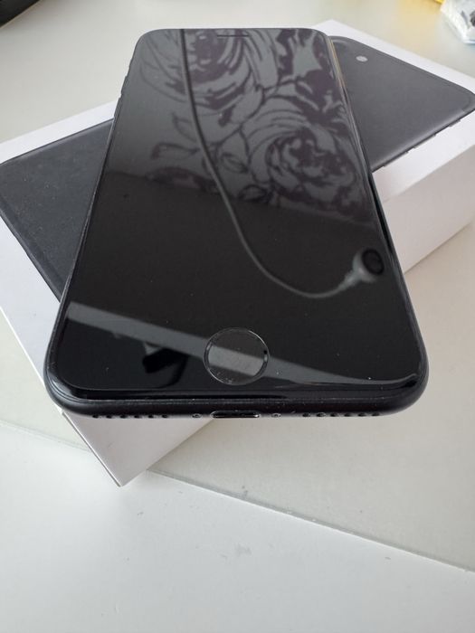 Iphone 7 Black в отлично състояние