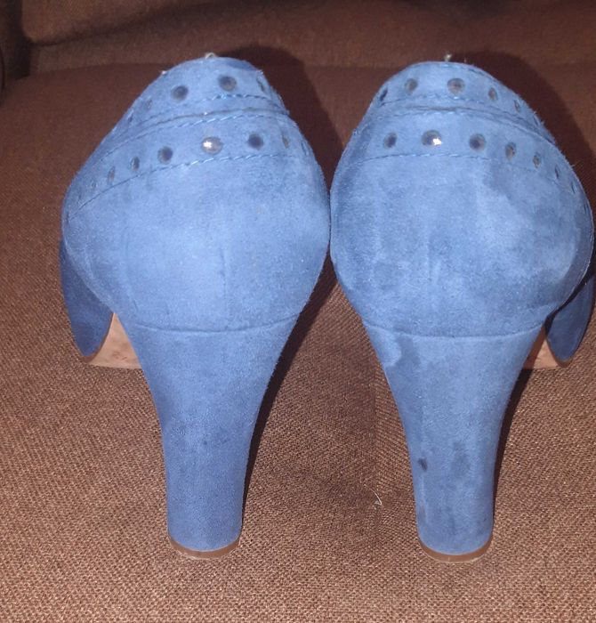 Страхотни дамски обувки Unisa – естествена кожа и естествен набук