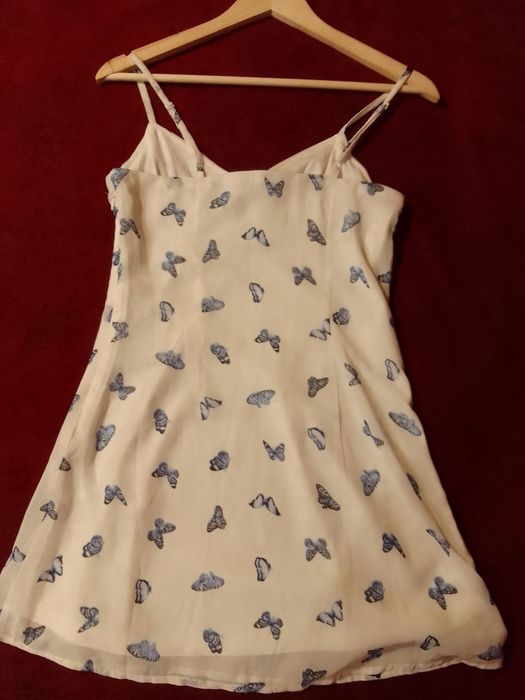 Бяла лятна рокля, H&M