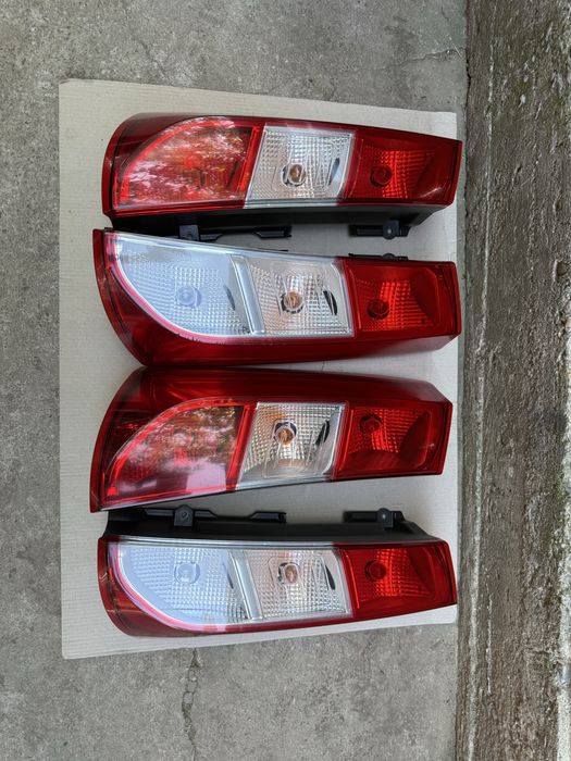 Vand lampi/stopuri spate Dacia Dokker 2013/2021