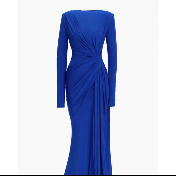 Платье трендовая молодежная