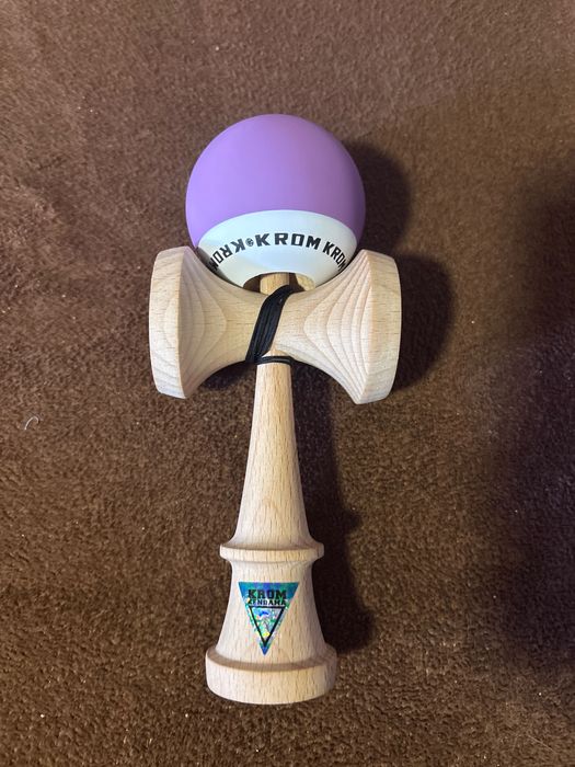 Krom Pop Campionatul National de Kendama Taco Bell