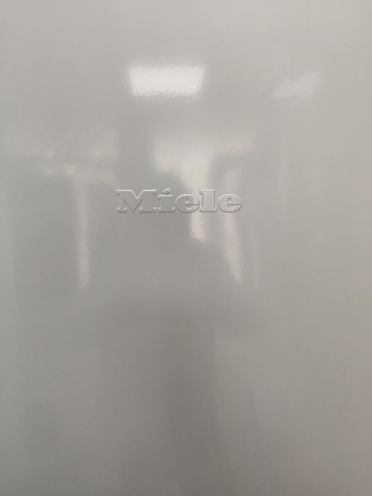 Комбиниран хладилник с фризер Миеле Miele Made in Germany No Frost  с 2 години гаранция!