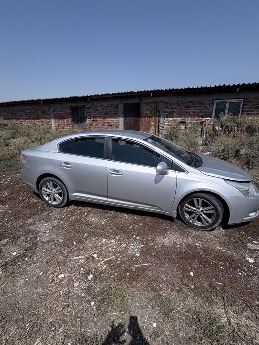toyota avensis t27 2.0 d4d на части