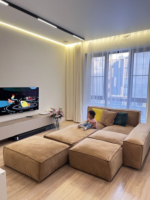 Продам дизайнерский диван