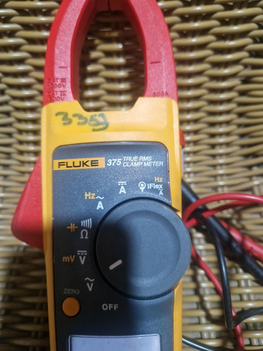 Multimetru Fluke 375