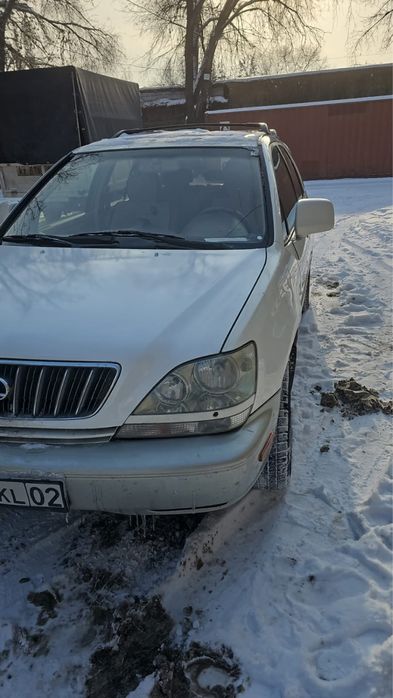 Продам машину.