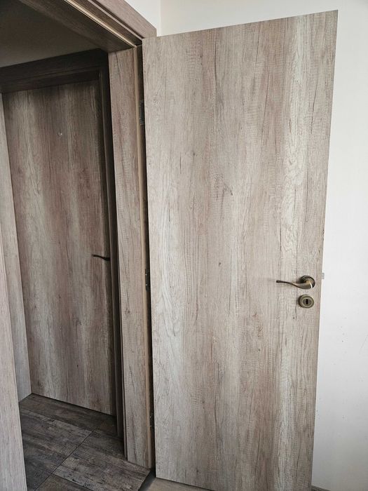 Врати 3бр. Комплект с касите, нравите и дръжките