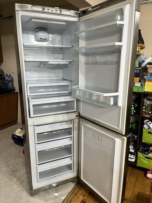 Хладилник Ariston