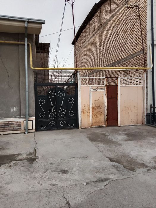 Продается Одна комнатный коттеджный домик. Файзиобад. Ор-р Рисовый баз