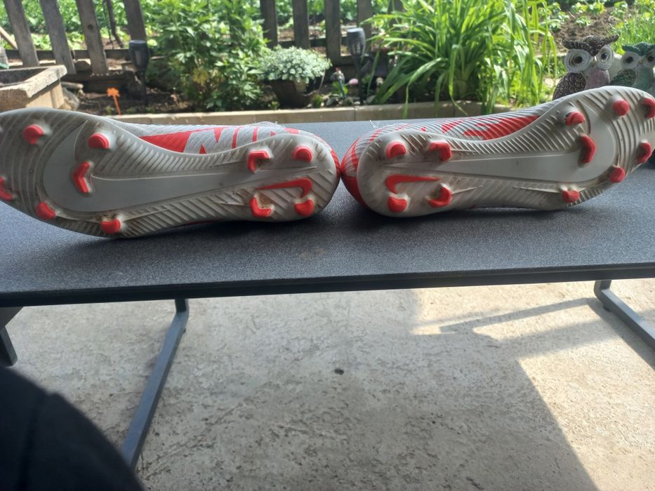 Бутонки Nike Бели/Червени