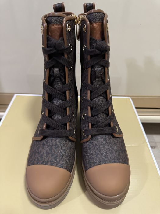 Продаю ботинки демисезонные