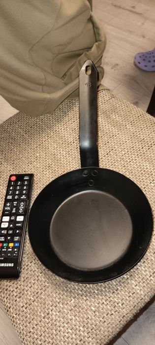 Декоративен тиган с медна картата.