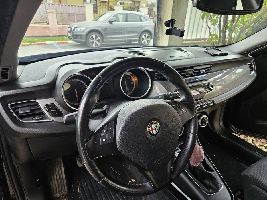 ALFA ROMEO 2012 _ 120 000 KM