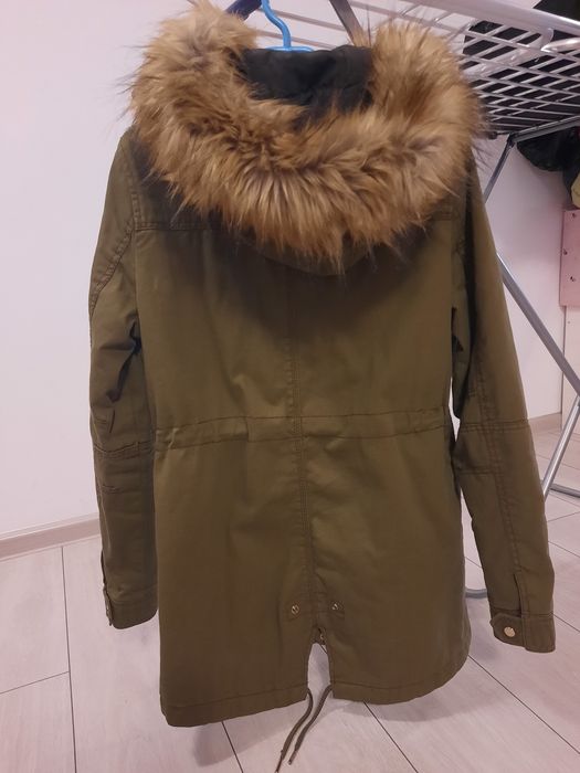 Parka Damă Bershka Premium-S  în stare excelentă
