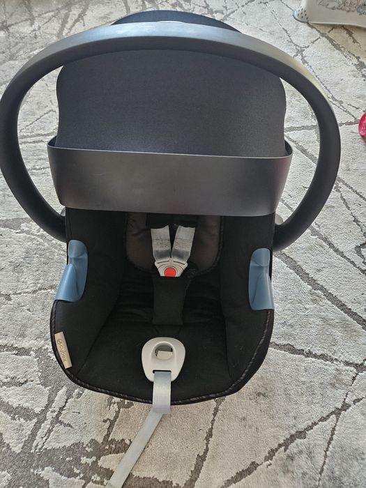 Vând scoică de bebeluși