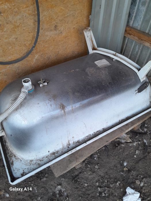 Продам металлическую ванную