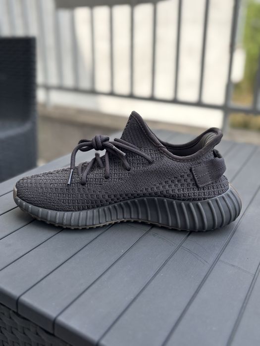 Yeezy 350 vanzare