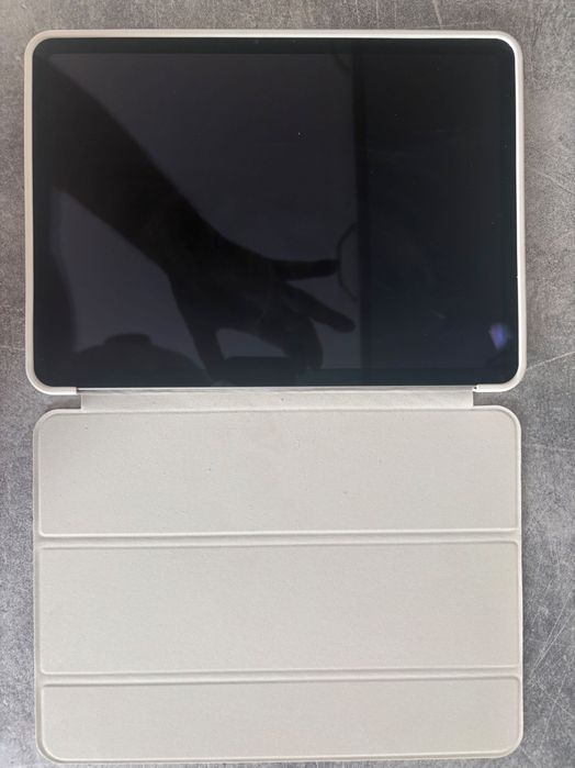 Vând Tabletă Apple iPad Air 11