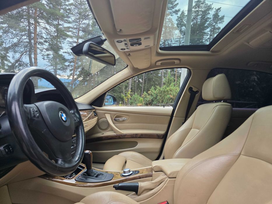 BMW E90 325I 218 к.с. Седан 2005 Навигация Кожен салон