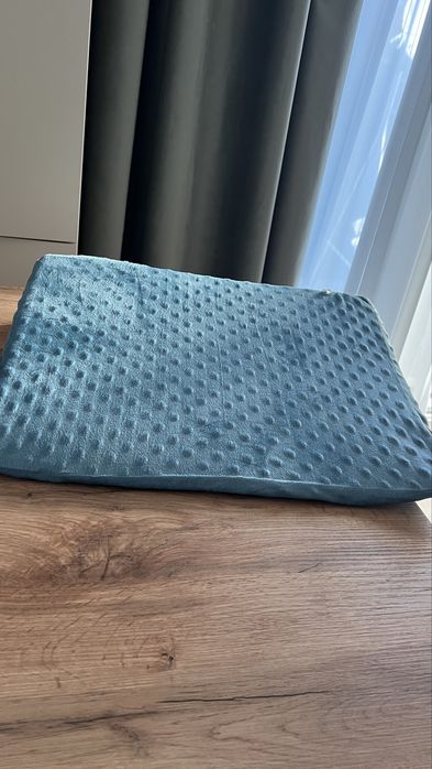 Perna inclinată antireflux